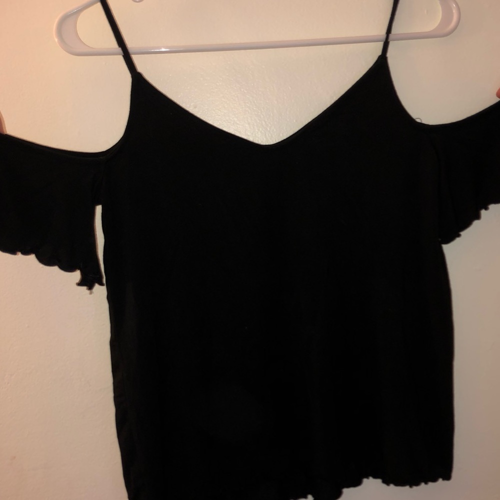 Cut-out Tshirt